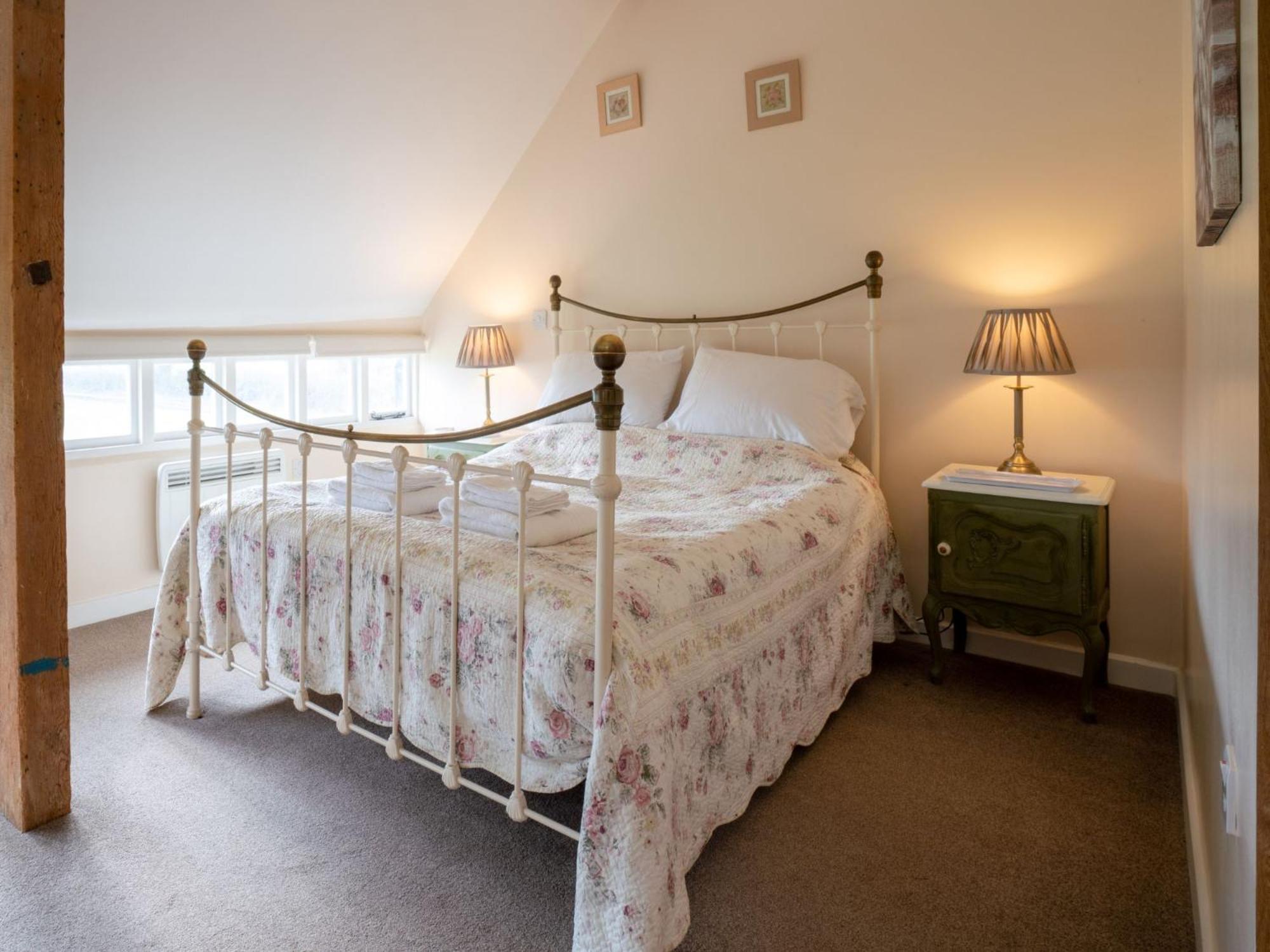 Moreton-in-Marsh Pass The Keys Hare Cottage Wonderful Views And Parking מראה חיצוני תמונה